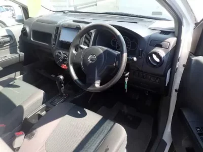 Nissan AD