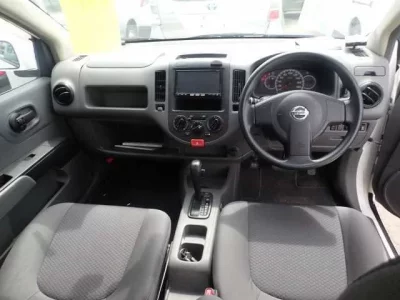 Nissan AD