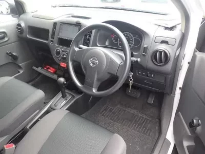 Nissan AD