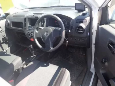 Nissan AD