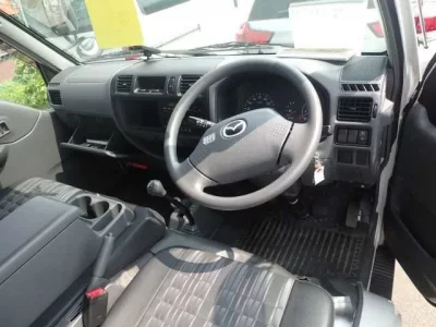 Mazda BONGO VAN