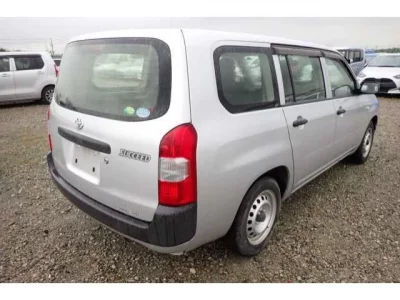 Toyota SUCCEED
