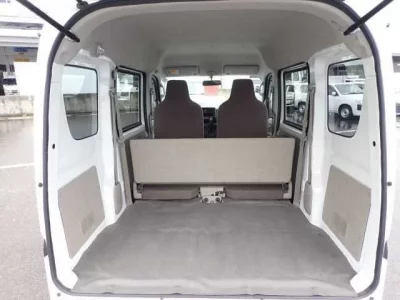Nissan CLIPPER VAN
