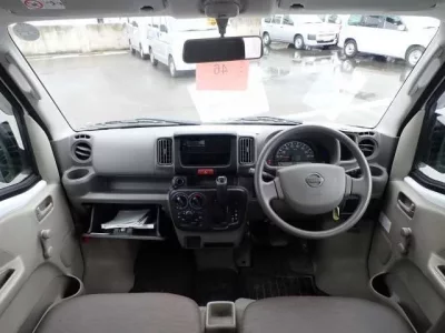 Nissan CLIPPER VAN