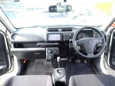 Toyota SUCCEED
