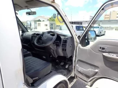 Mazda BONGO VAN