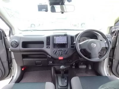 Nissan AD