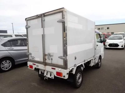 Nissan CLIPPER TRUCK