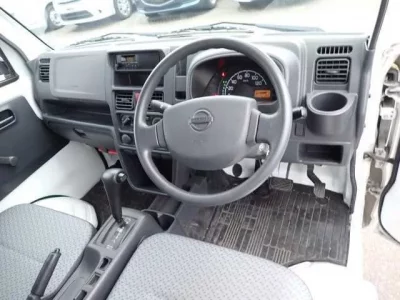 Nissan CLIPPER TRUCK