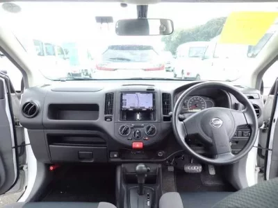 Nissan AD