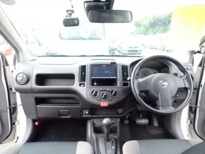 Nissan AD