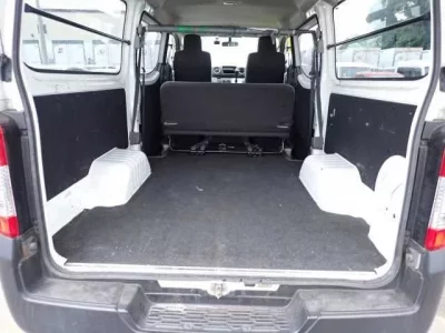 Nissan CARAVAN VAN