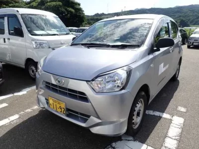 Daihatsu MIRA E S