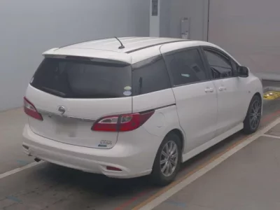 Nissan LAFESTA