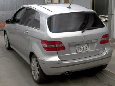 Mercedes-Benz B CLASS