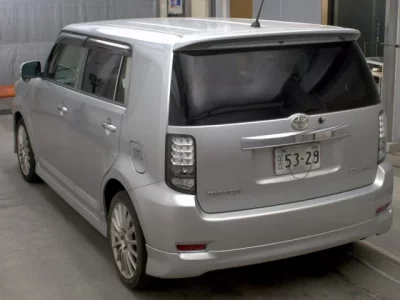 Toyota COROLLA RUMION