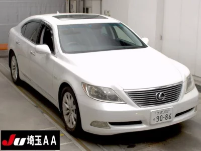 Lexus LS