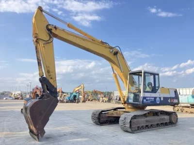 KOMATSU PC200-5