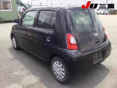 Daihatsu Esse