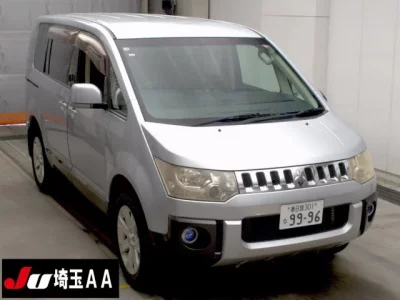 Mitsubishi DELICA D5