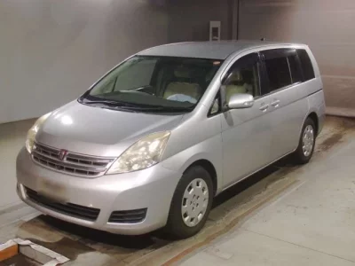 Toyota ISIS