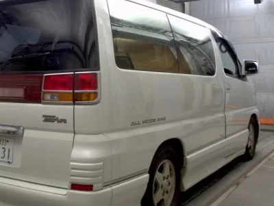 Nissan ELGRAND