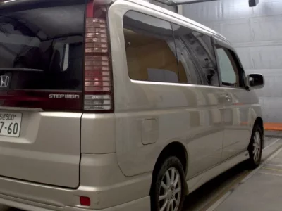 Honda STEP WAGON