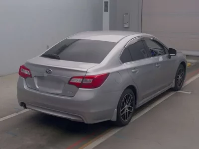 Subaru LEGACY B4