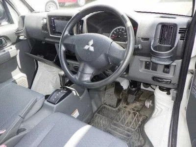 Mitsubishi MINICAB VAN