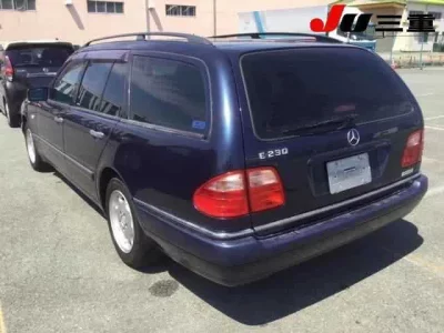 Mercedes-Benz E CLASS WAGON