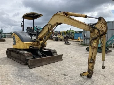 KOMATSU PC40MR-2