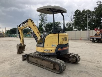YANMAR VIO30-6