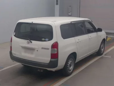 Toyota SUCCEED