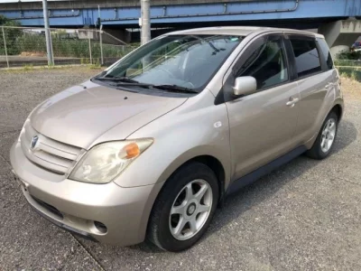 Toyota IST