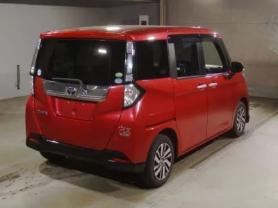 Toyota TANK