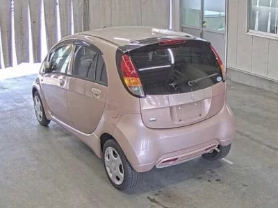 Mitsubishi I