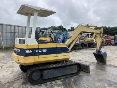 KOMATSU PC15-2