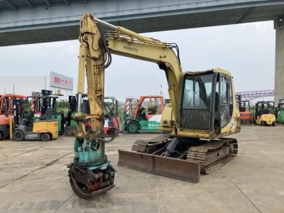 KOMATSU PC60-7