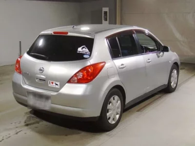 Nissan TIIDA