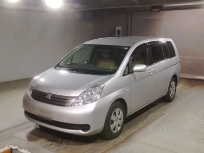 Toyota ISIS