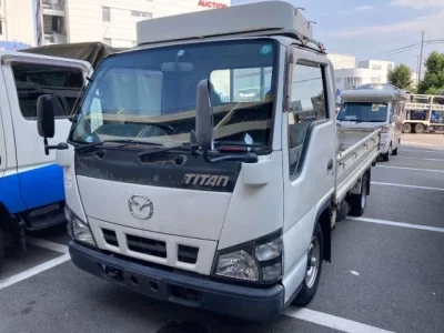 Mazda TITAN