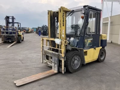 KOMATSU FORKLIFT