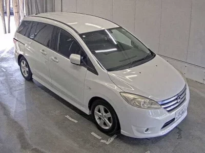 Nissan LAFESTA
