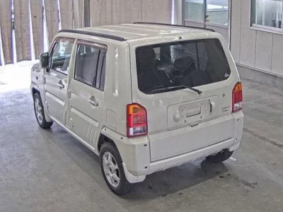 Daihatsu NAKED