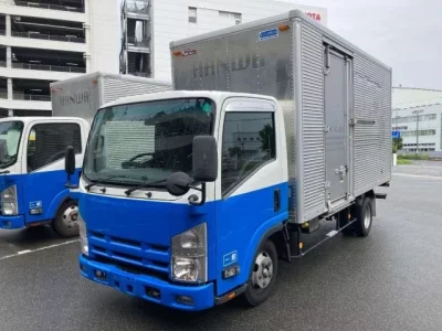 Isuzu ELF