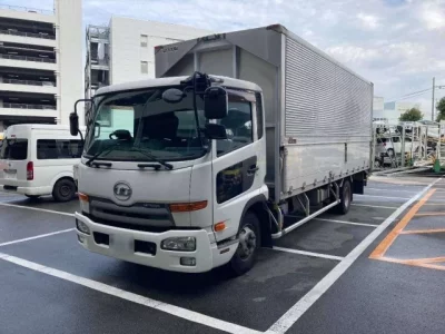 Nissan CONDOR