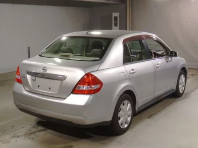 Nissan TIIDA LATIO