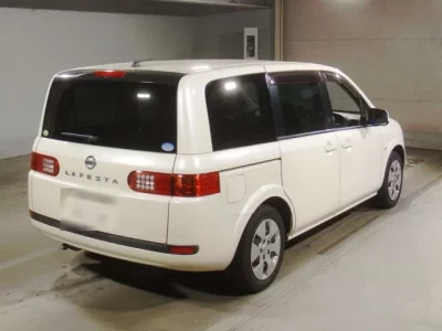 Nissan LAFESTA
