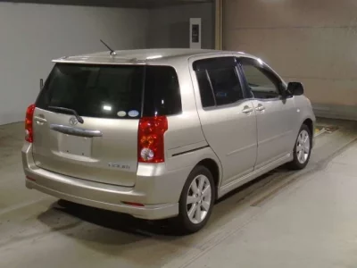 Toyota RAUM
