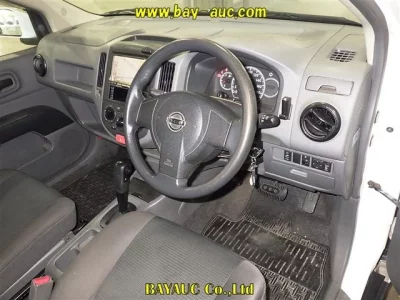 Nissan AD